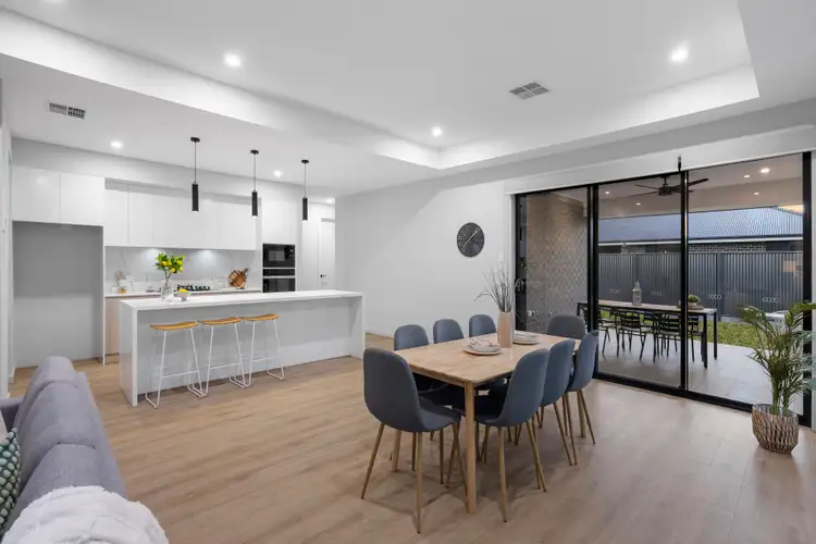 Sixth view of Homely house listing, 18 Silverleaf Drive, Riverlea Park SA 5120