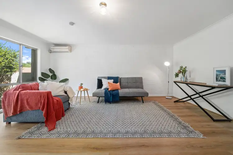 Second view of Homely house listing, 4 D'hage Court, Melba ACT 2615