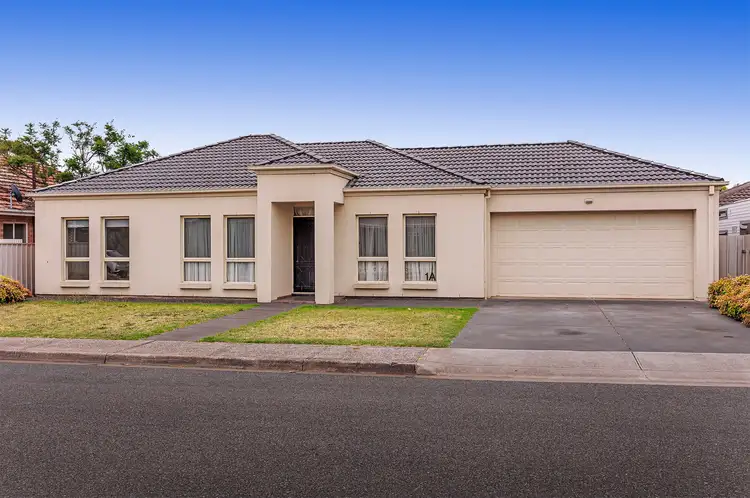1A Adrian Court, Marion SA 5043