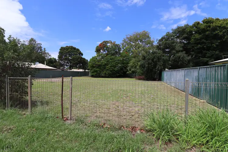 14 Murchison Street, St George QLD 4487