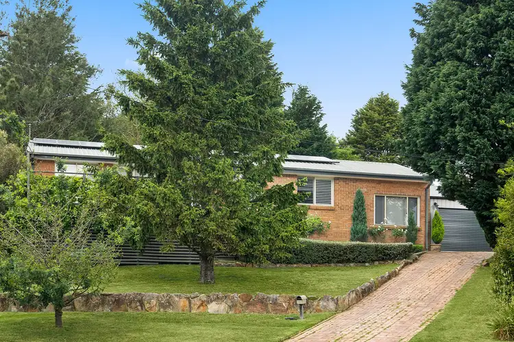Second view of Homely house listing, 5 Chippendale Close, Moss Vale NSW 2577