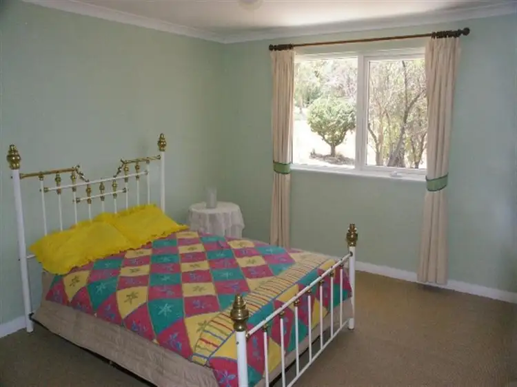 Seventh view of Homely house listing, 5 Chamberlin St, York WA