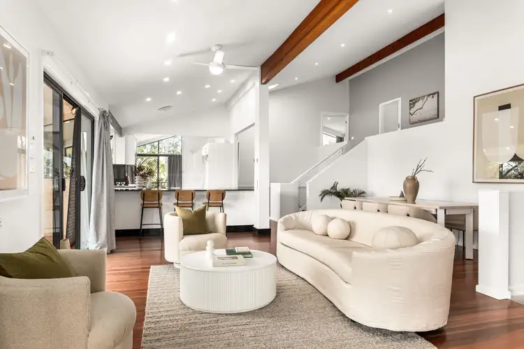 2 Mariner Road, Illawong NSW 2234