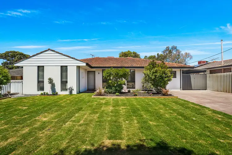 18 Elton Place, Stirling WA 6021