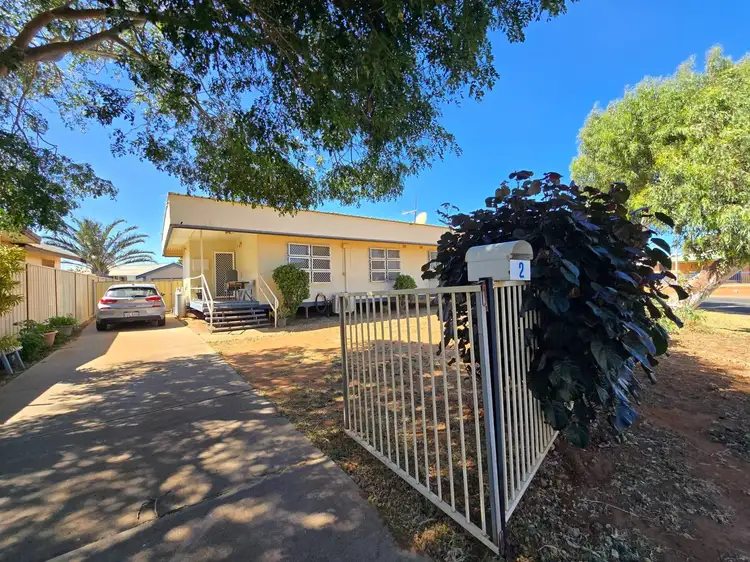 2 Morrell Court East