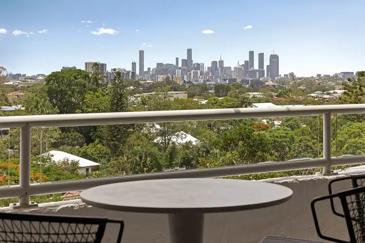 2/70 Swann Road, Taringa QLD 4068
