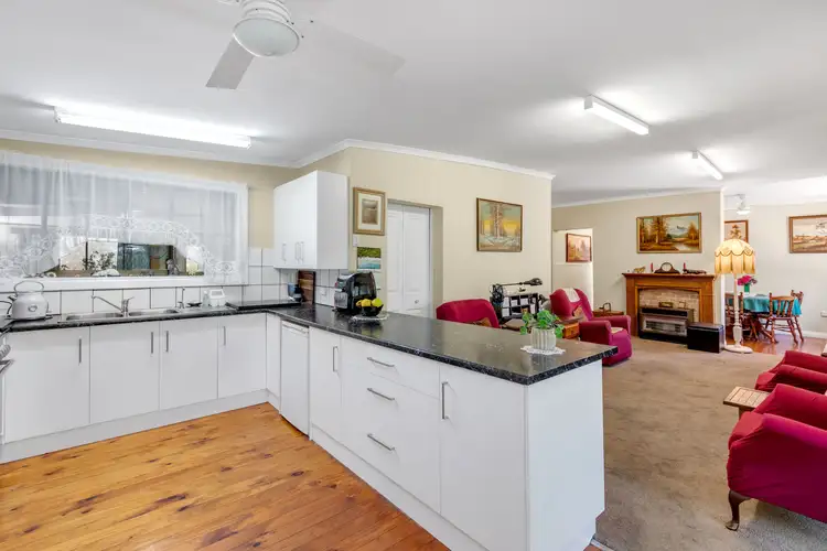 4 Innes Street, Elizabeth Park SA 5113