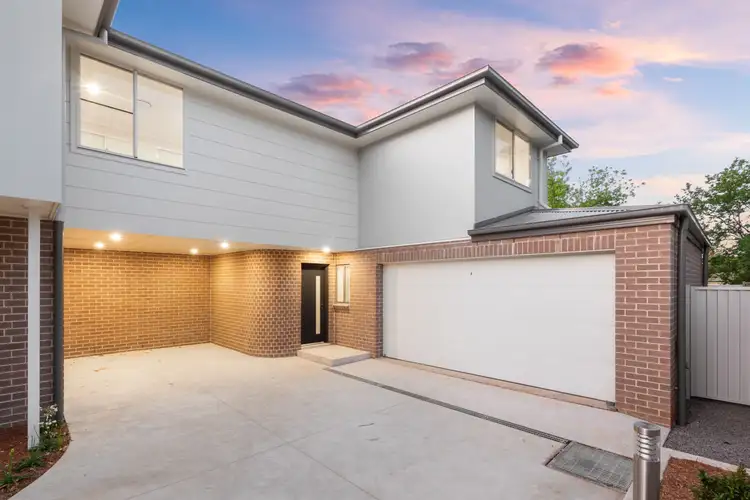 1F Sunnyside Crescent