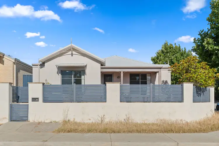 Main view of Homely house listing, 2 Linott Close, Baldivis WA 6171