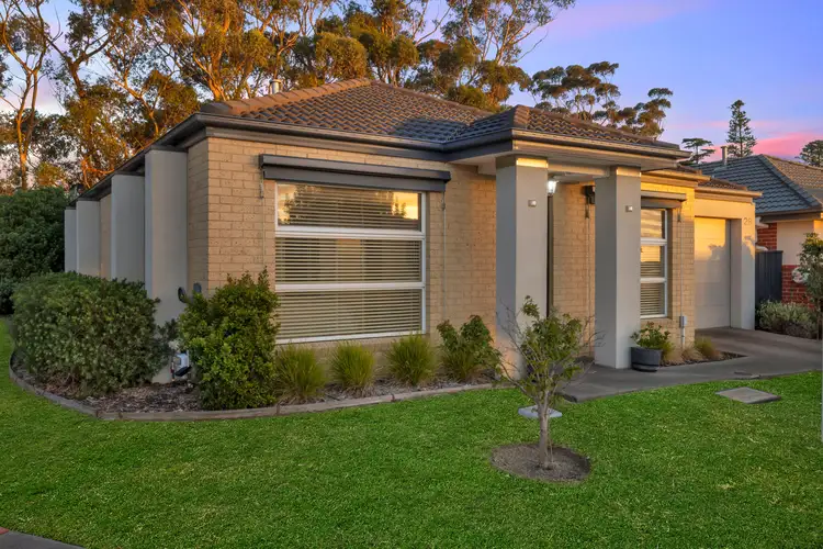 Second view of Homely unit listing, 28/3 Manor View, Pakenham VIC 3810