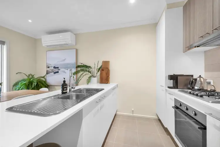 Fourth view of Homely unit listing, 28/3 Manor View, Pakenham VIC 3810