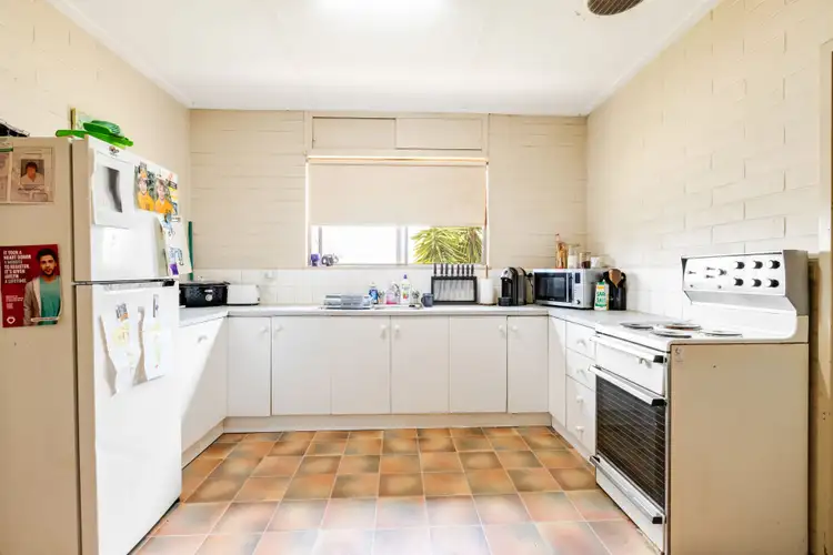 Sixth view of Homely house listing, 1/240 Wade Avenue, Mildura VIC 3500