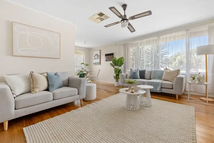 Second view of Homely house listing, 10 Karingal Drive, Frankston VIC 3199