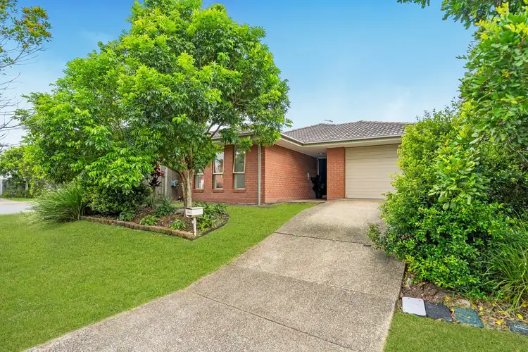 2/4 Christine Drive, Coomera QLD 4209