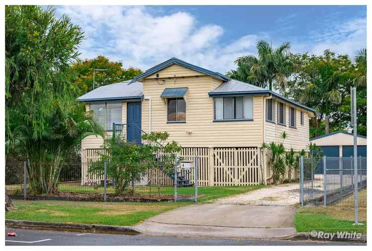 4 Farrell Street, Park Avenue QLD 4701
