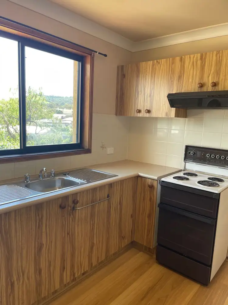 Main view of Homely unit listing, 2/460 Northcliffe Drive, Berkeley NSW 2506
