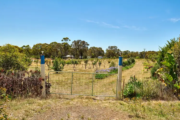71 Brennan Road, Heathcote VIC 3523