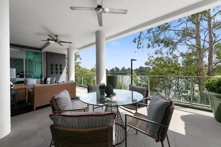 4102/205 King Arthur Terrace, Tennyson QLD 4105