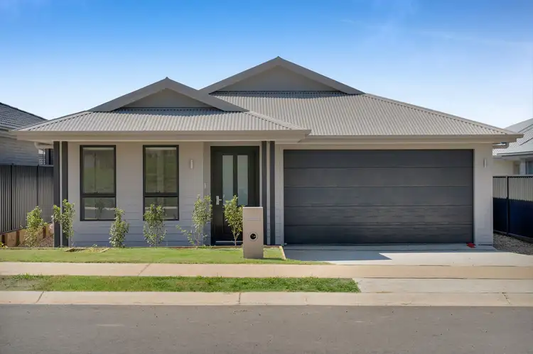 18 Walter Street, Thirlmere NSW 2572