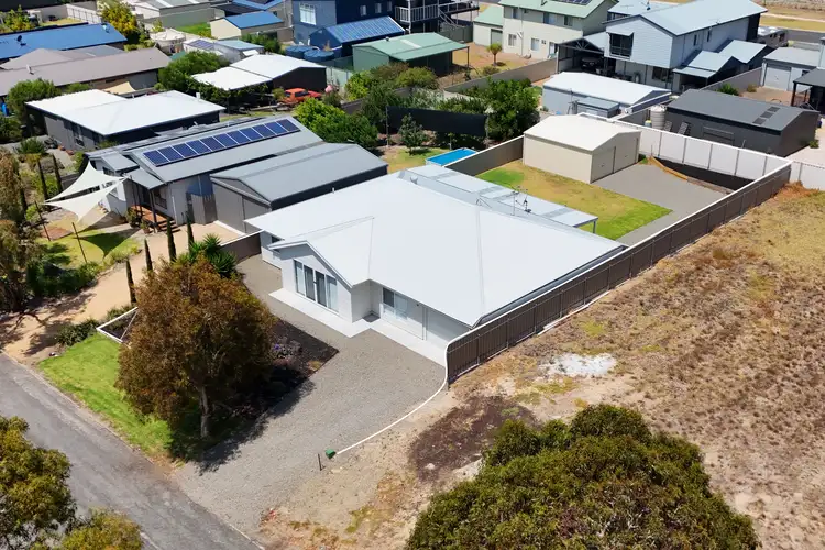 16 Tarella Street, Milang SA 5256