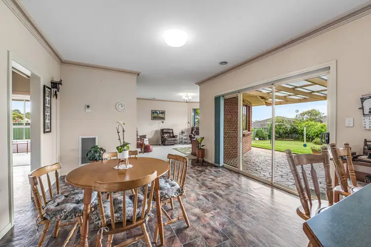 Fifth view of Homely house listing, 4 Huntingdale Court, Mount Gambier SA 5290