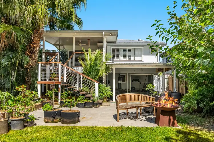 16 McLachlan Street, Maclean NSW 2463