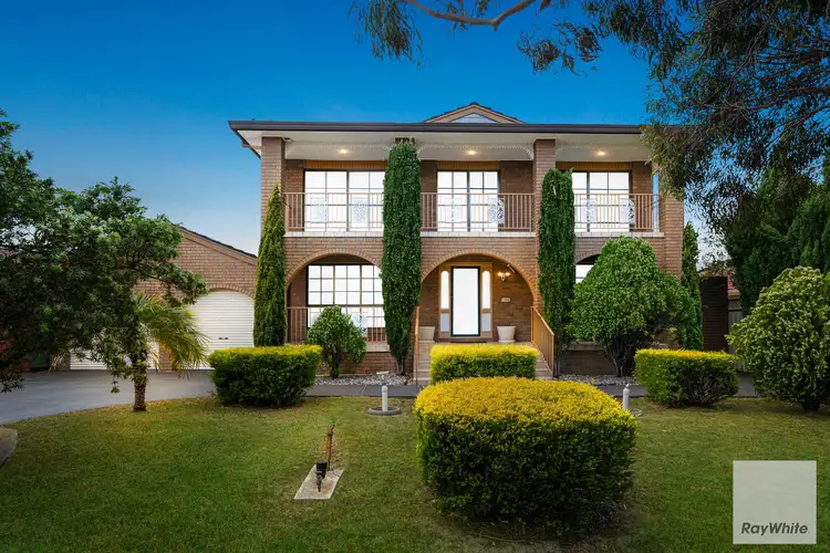 6 Corryong Crescent, Taylors Lakes VIC 3038