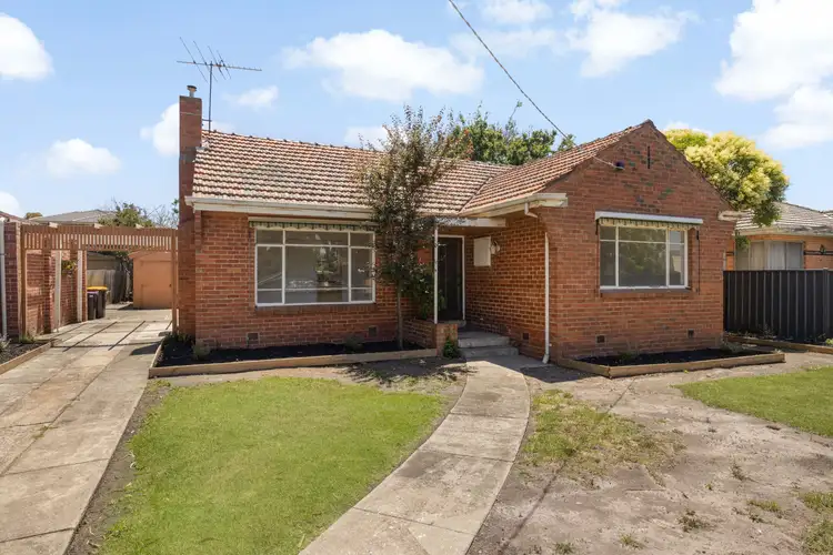 32 Glenroy Road, Glenroy VIC 3046