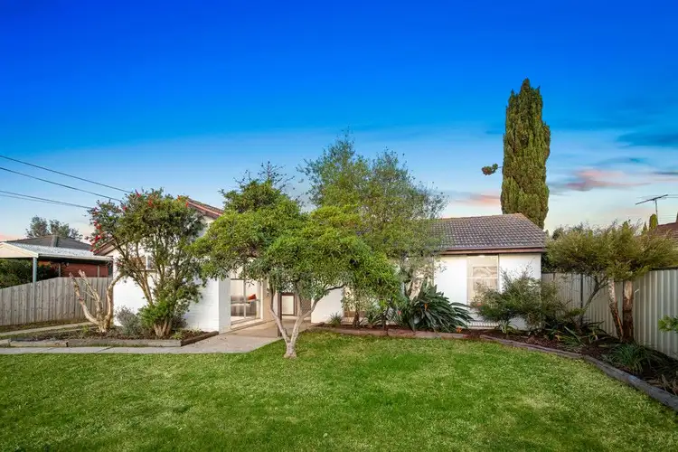 Second view of Homely house listing, 5 Cormorant Crescent, Werribee VIC 3030