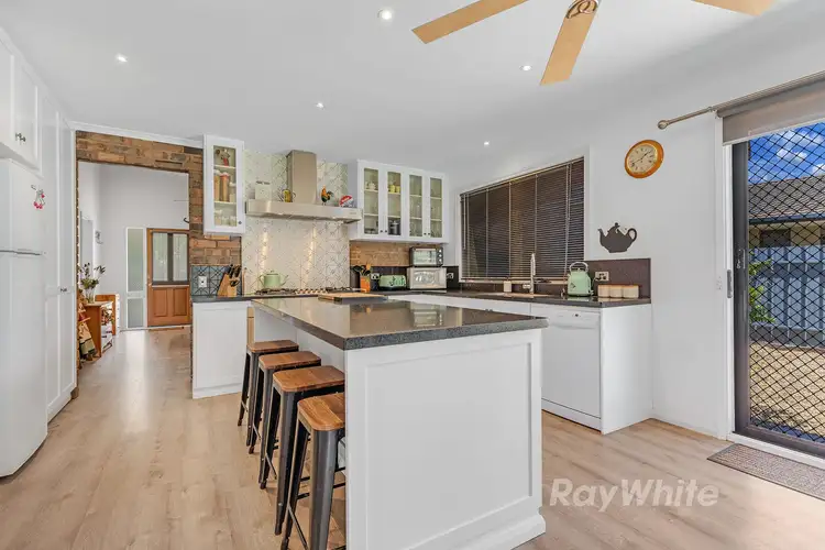 Fifth view of Homely house listing, 90 Rutley Crescent, Echuca VIC 3564