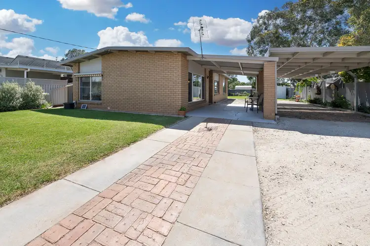 23 Douglas Avenue, Swan Hill VIC 3585