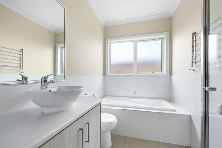 Sixth view of Homely house listing, 2/21 Trish Walk, Werribee VIC 3030