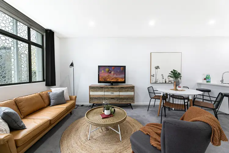 156 Botany Road