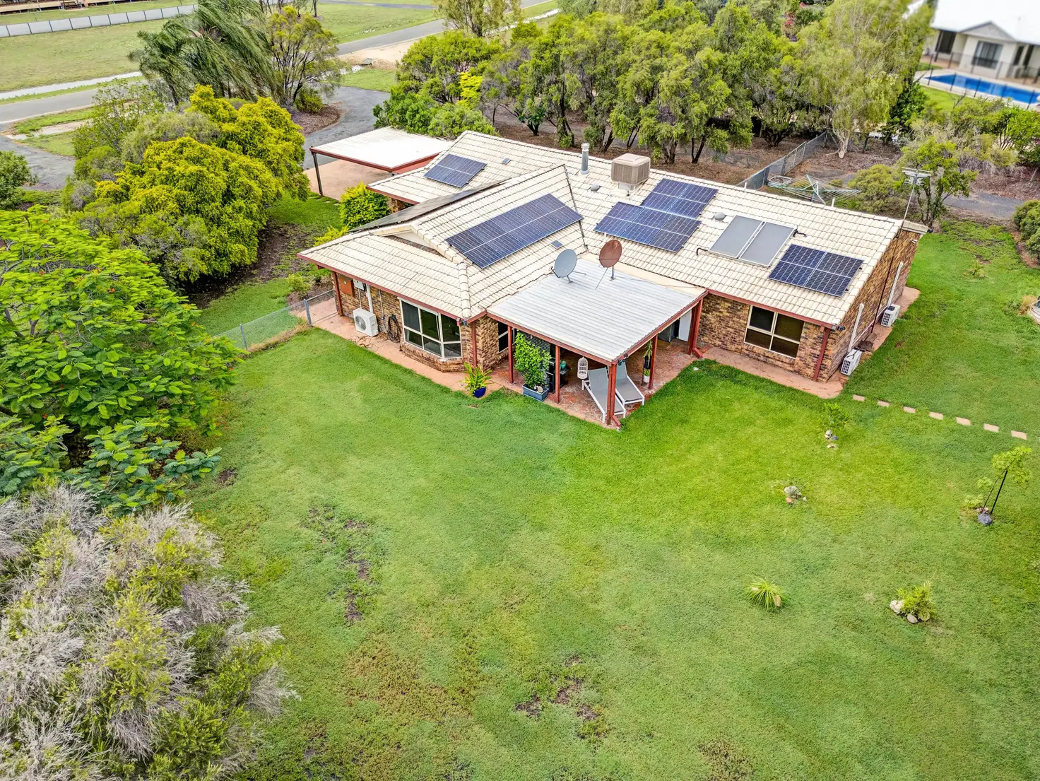 Main view of Homely house listing, 27 Edgewood Drive, Emerald QLD 4720