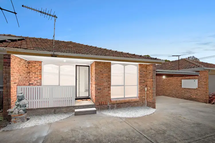 Main view of Homely unit listing, 2/16 Claremont Crescent, Hoppers Crossing VIC 3029