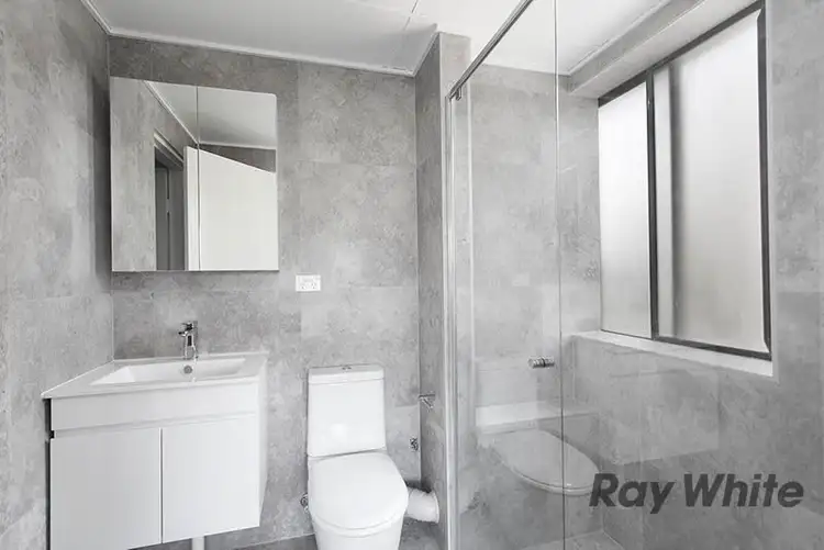 Third view of Homely unit listing, 2/4 Pleasant Avenue, North Wollongong NSW 2500