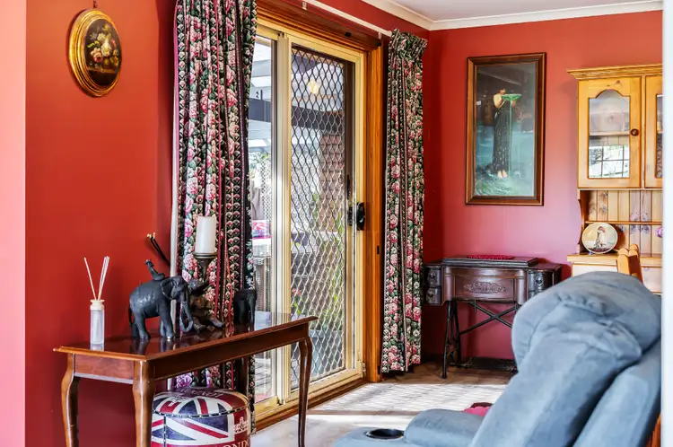 Fifth view of Homely house listing, 33 Magnolia Crescent, Craigmore SA 5114