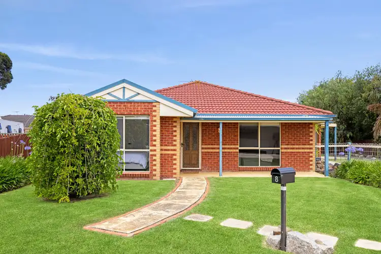 Second view of Homely house listing, 8 Evergreen Court, Lara VIC 3212