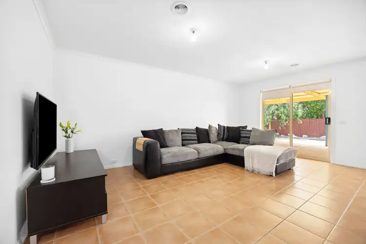 Sixth view of Homely house listing, 8 Evergreen Court, Lara VIC 3212