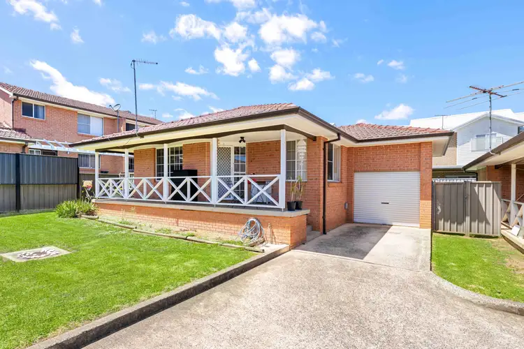 5/8 Kent Street, Minto NSW 2566