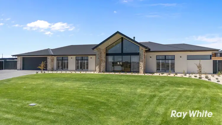 8 Riverpark Road