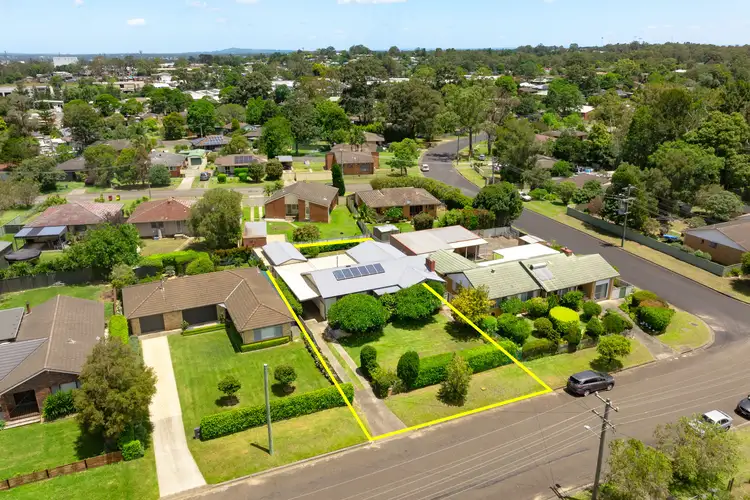 34 Edwards Avenue, Bomaderry NSW 2541