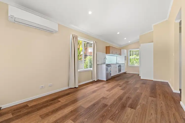 Third view of Homely unit listing, 198A Steyne Road, Saratoga NSW 2251