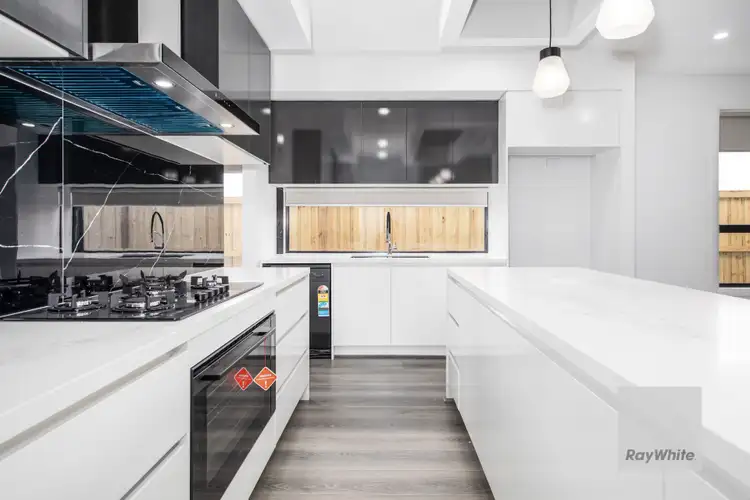 Sixth view of Homely other listing, 10 Ivan Way, Fraser Rise VIC 3336