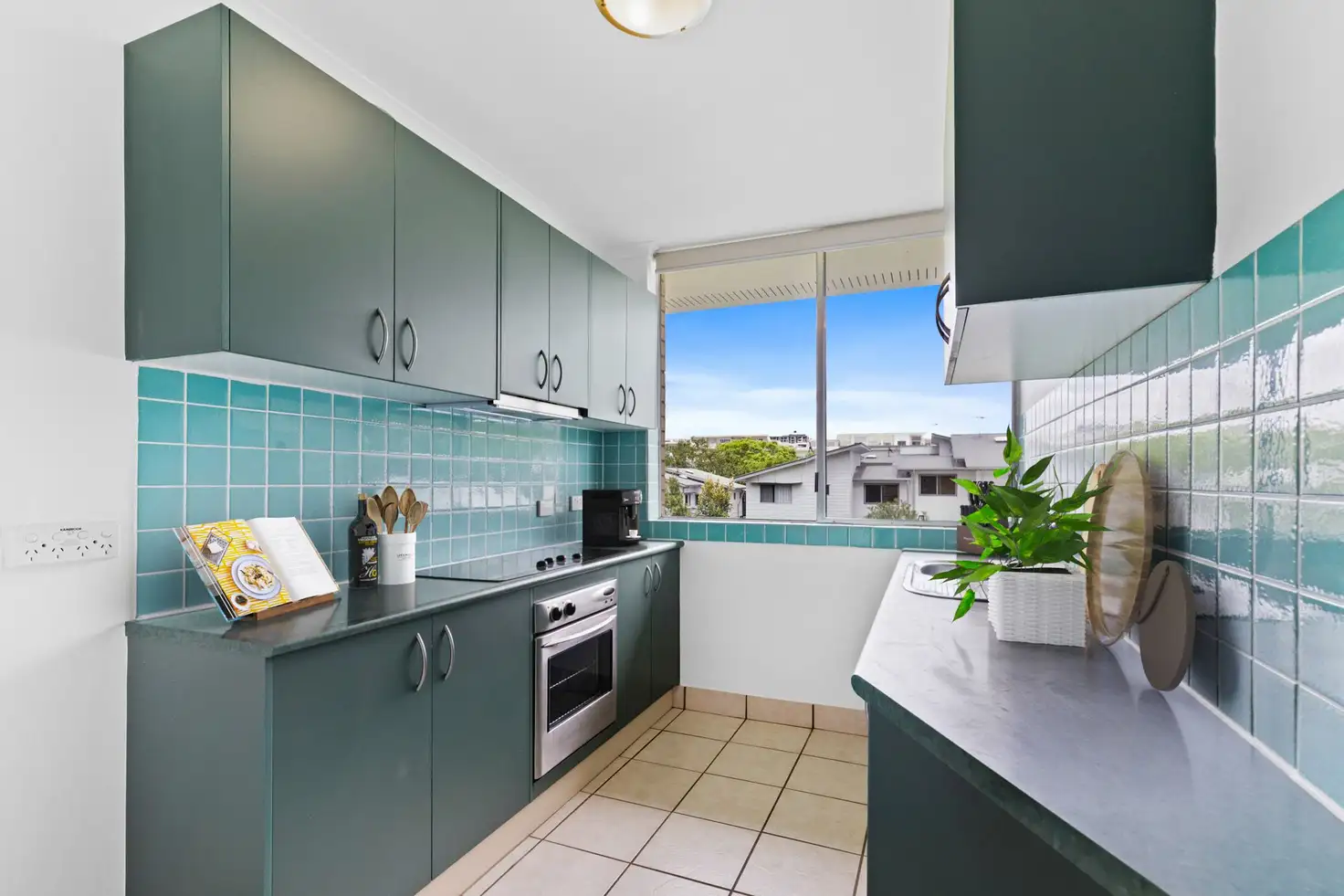 Main view of Homely unit listing, 6/15 Newcross Street, Indooroopilly QLD 4068