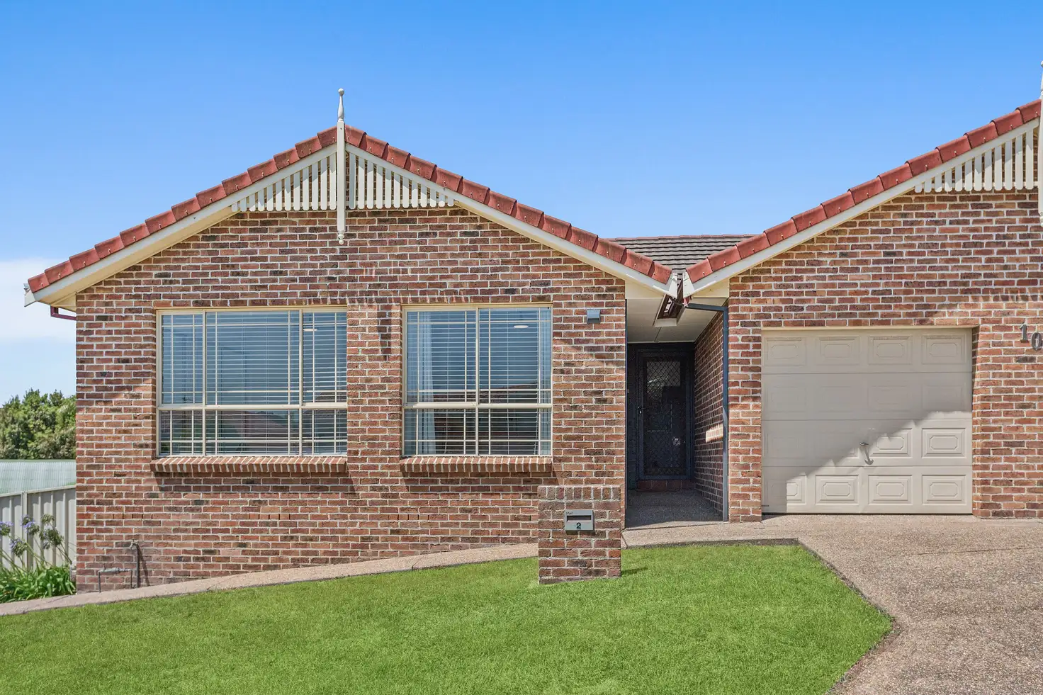 Main view of Homely villa listing, 2/10 Quokka Drive, Blackbutt NSW 2529