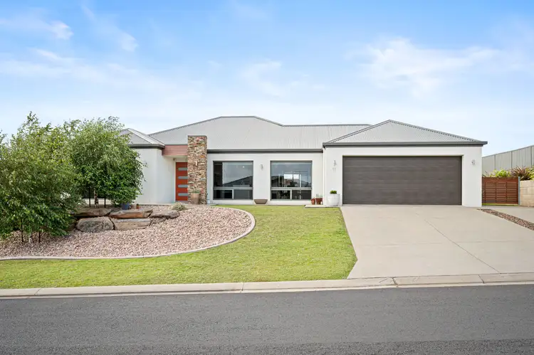 11 Oakmont Court, Worrolong SA 5291