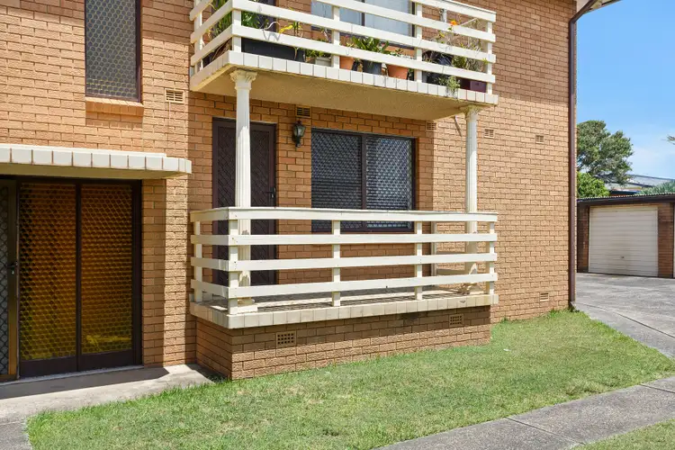 Main view of Homely flat listing, 3/37 Pur Pur Avenue, Lake Illawarra NSW 2528