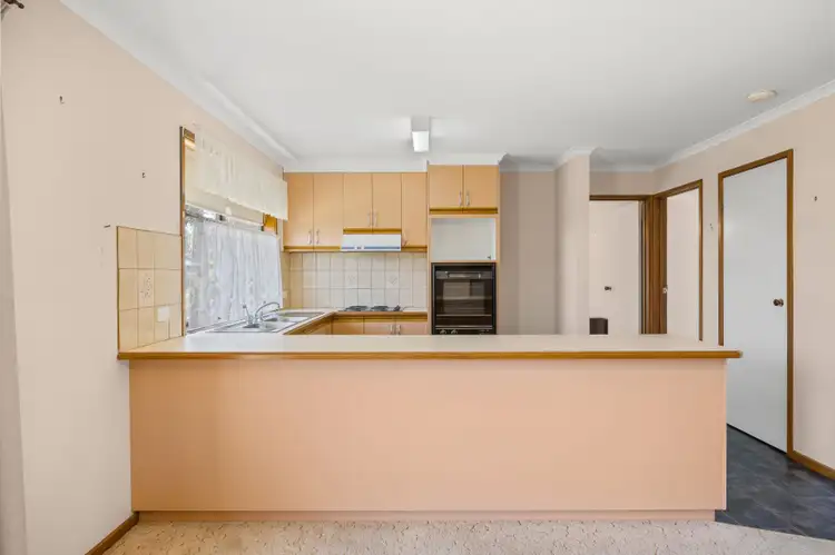 Sixth view of Homely house listing, 2/24 Bradby Avenue, Mount Clear VIC 3350