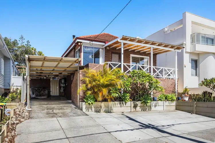 32 Kitchener Street